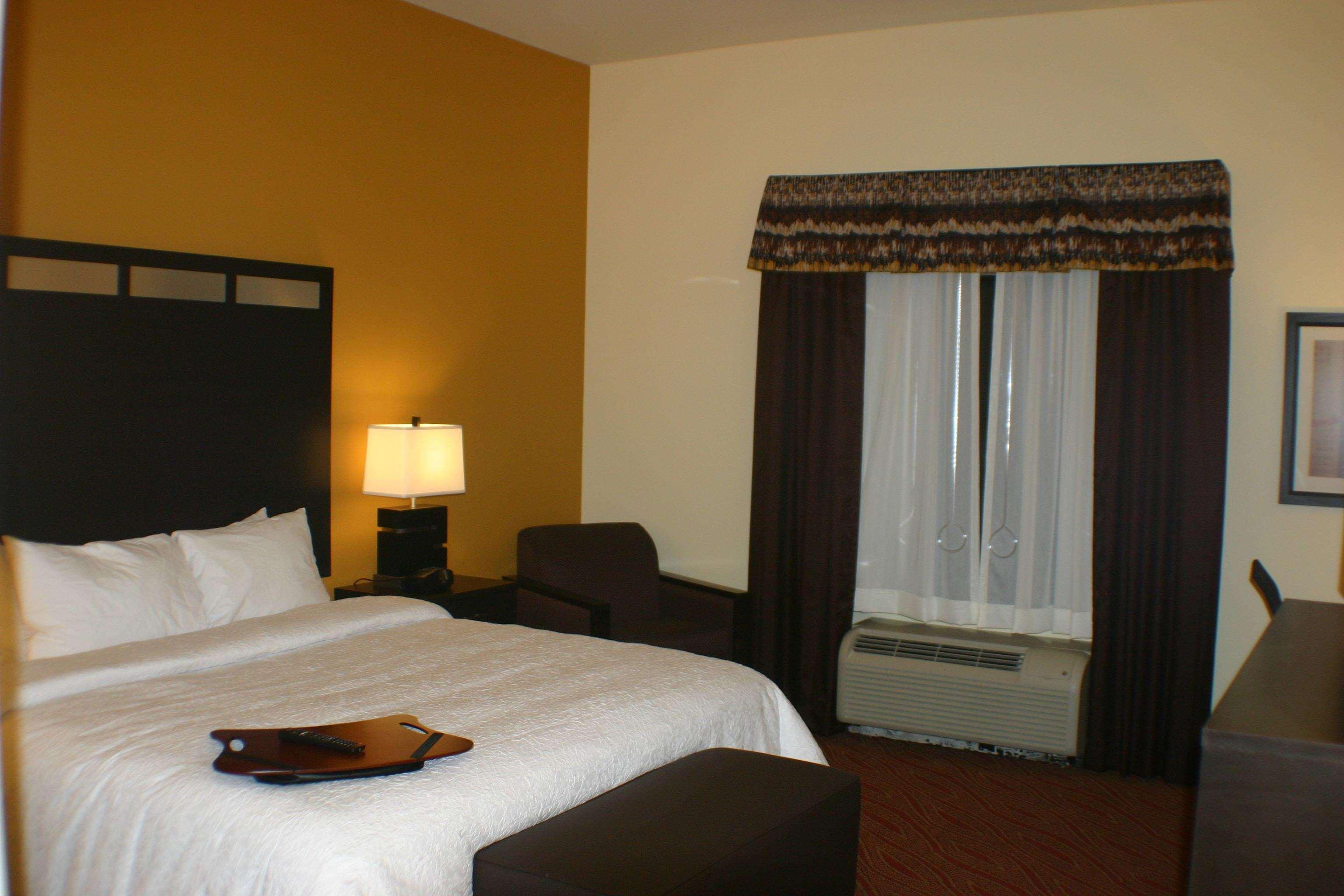 Hampton Inn Limerick Экстерьер фото