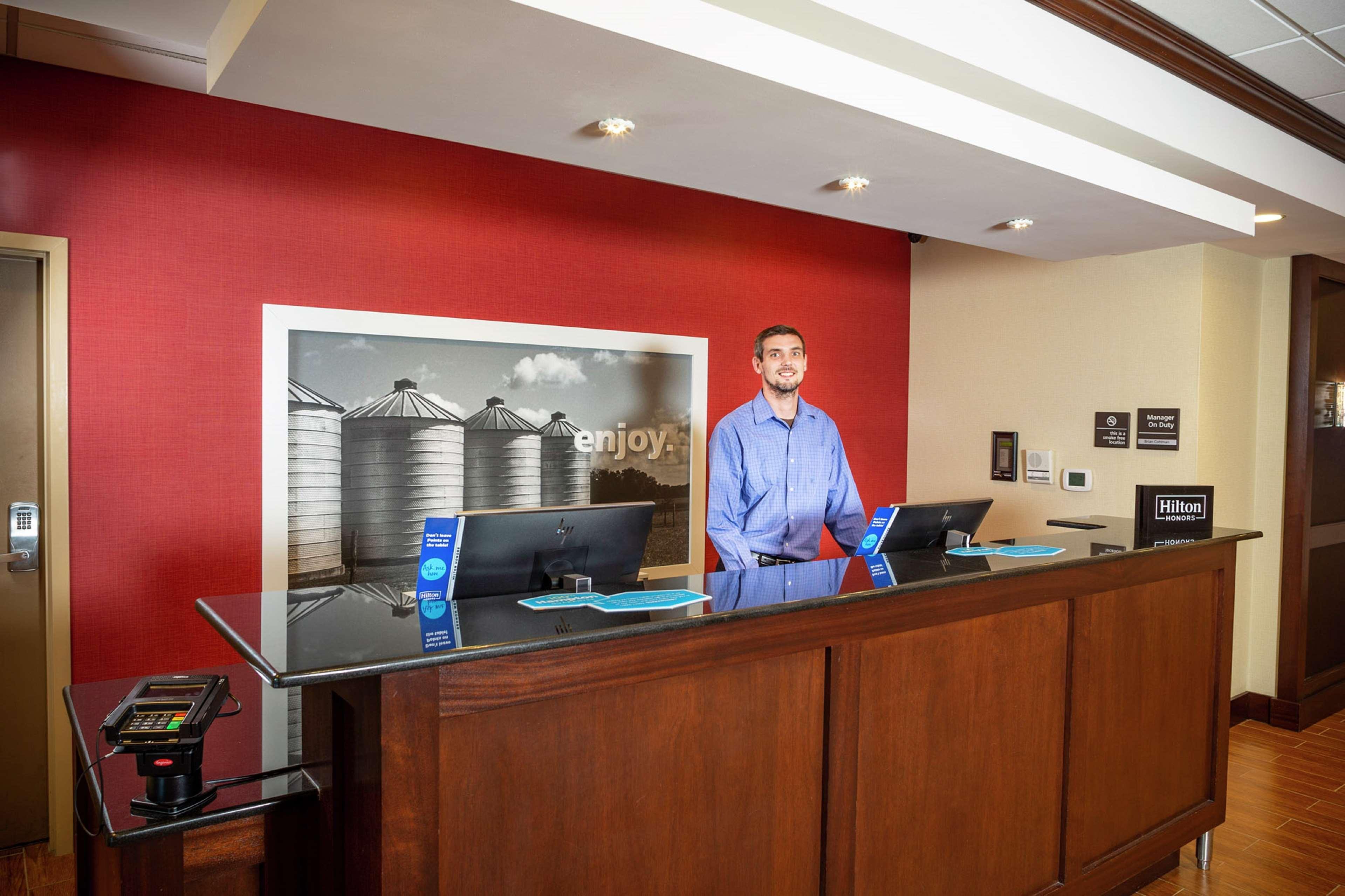 Hampton Inn Limerick Экстерьер фото