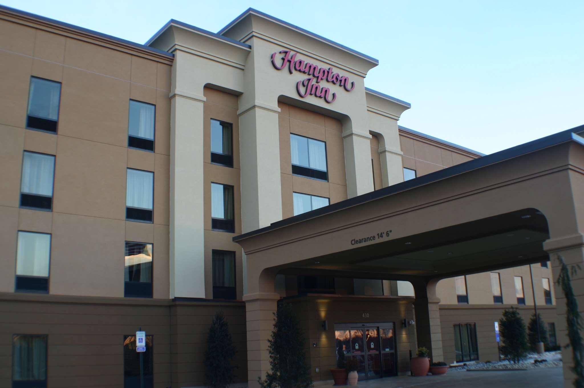 Hampton Inn Limerick Экстерьер фото