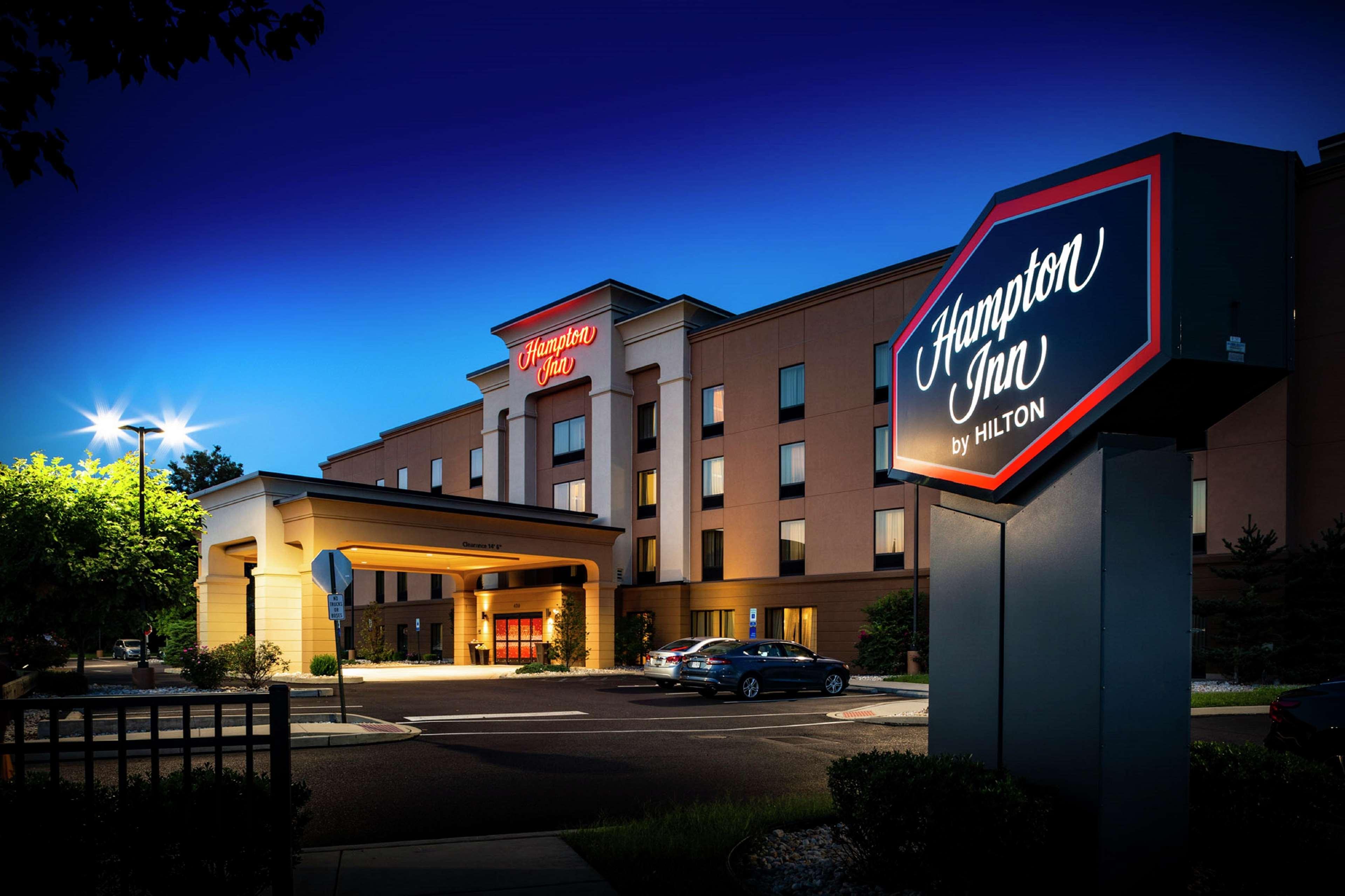 Hampton Inn Limerick Экстерьер фото