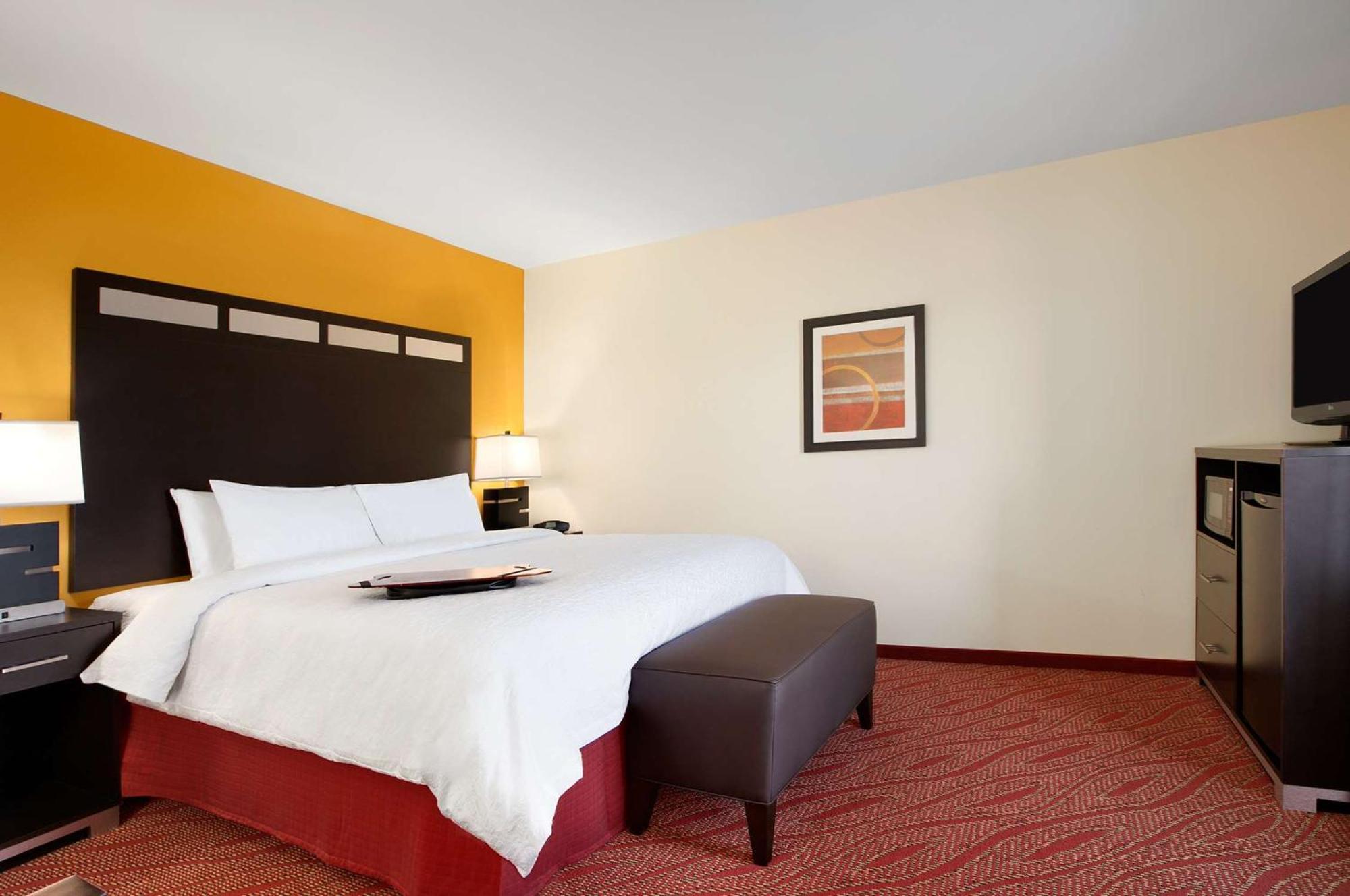 Hampton Inn Limerick Экстерьер фото
